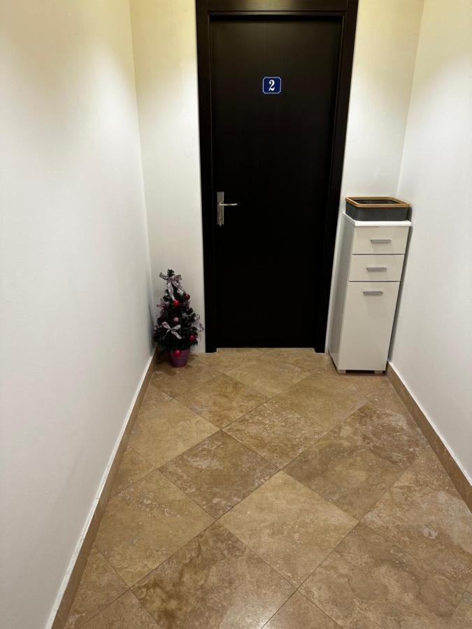 Apartament オトペニ エクステリア 写真